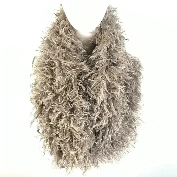 Silence + Noise fuzzy  infinity scarf - Picture 4 of 7